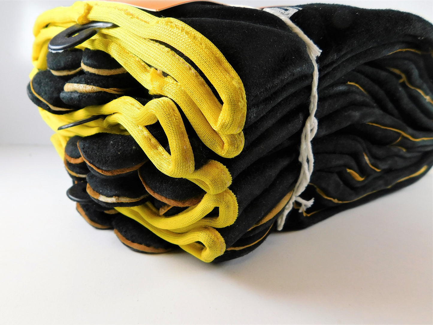 Welding Gloves Bossweld 16" Black & Gold Large 6Pair 700010
