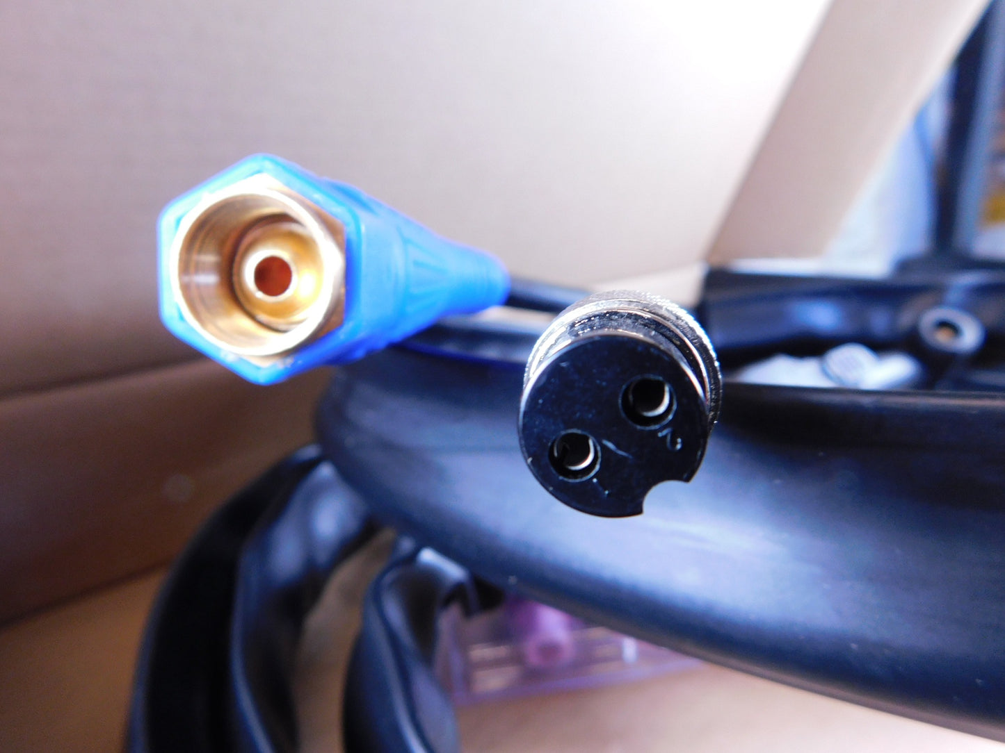 WP-26 x 4m Tig Torch 200A Screw on connection