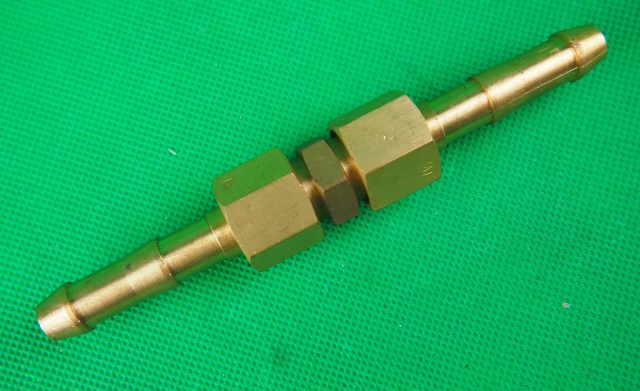 Gas Hose Joiner RH 10mm Hose Tails