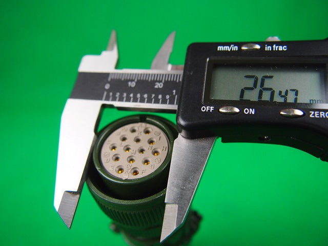 Plug 14 Pin Amphenol Female.